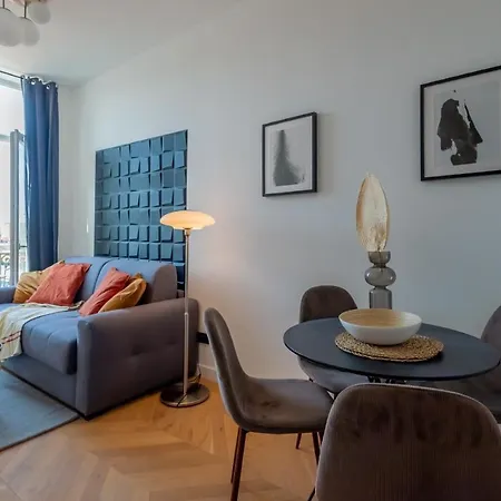 301a Charming 2 Refurbished Super Center Апартаменты